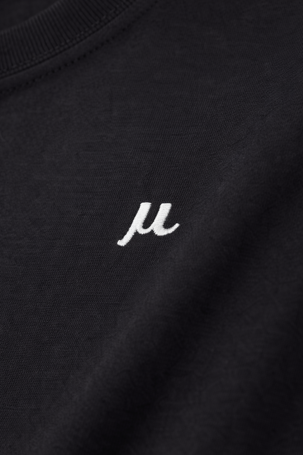 The Essentials - Black Basic